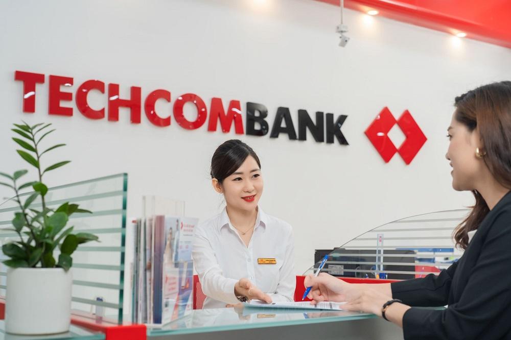 Techcombank huy động 25.000 tỷ đồng trái phiếu từ đầu năm, đồng thời mua lại trước hạn 28.500 tỷ